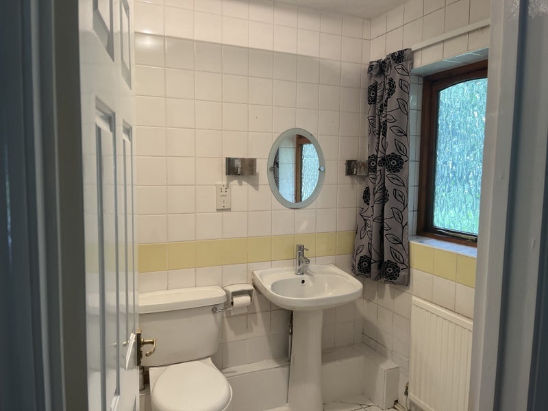 Room Grove Lane in Chalfont St Peter