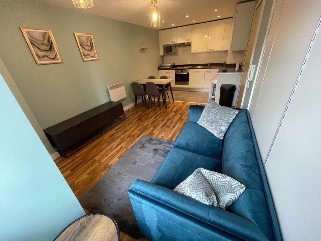 Flat Measham Mews in Manchester
