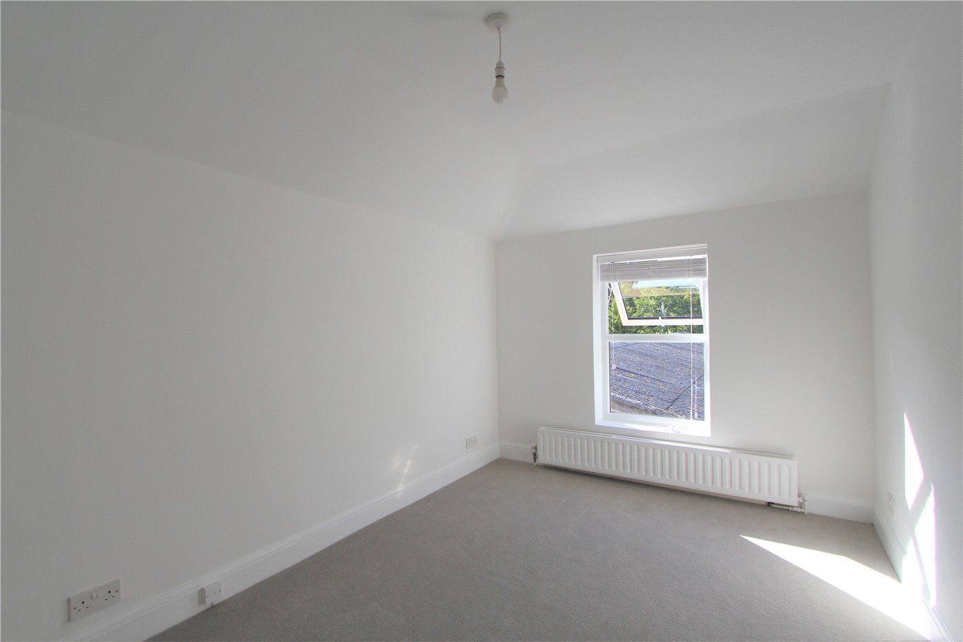 Flat Springbridge Road in Greater London