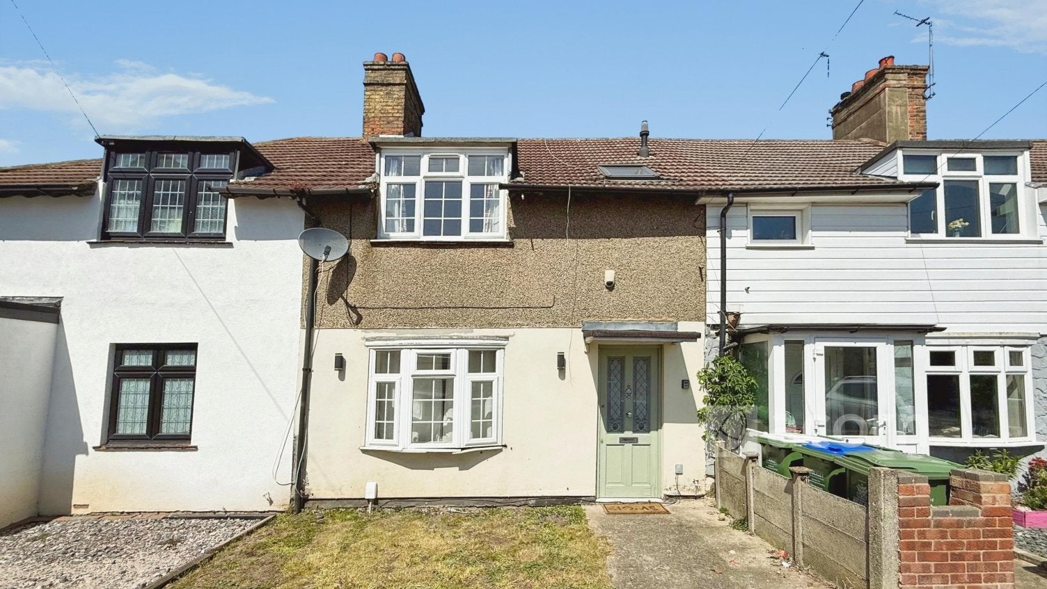 Flat Heathway in Greater London