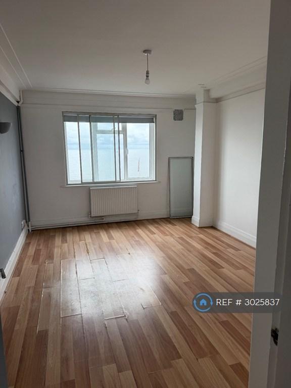 Flat Brighton Road in Worthing