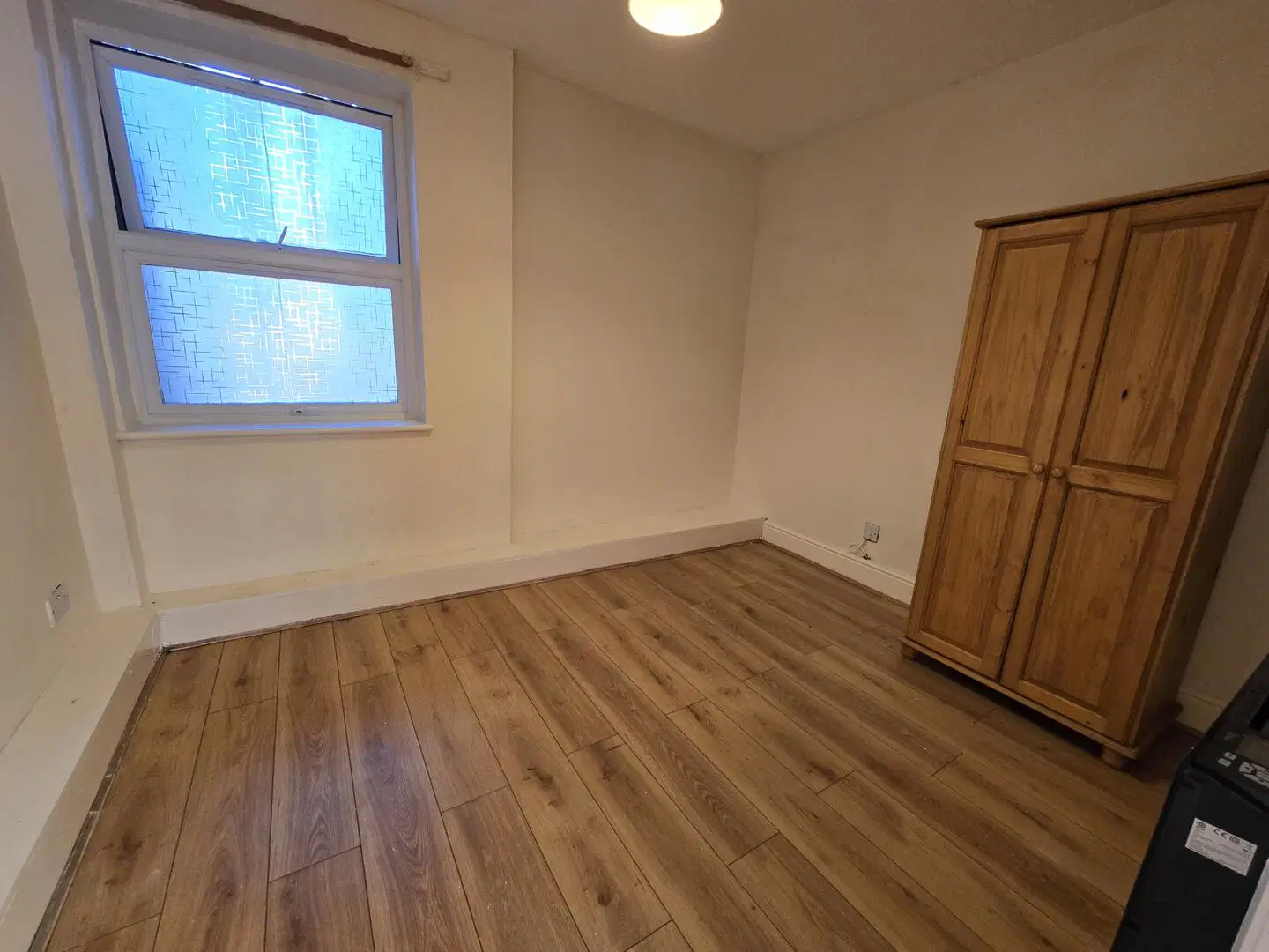 Flat Omega Place in Rugby