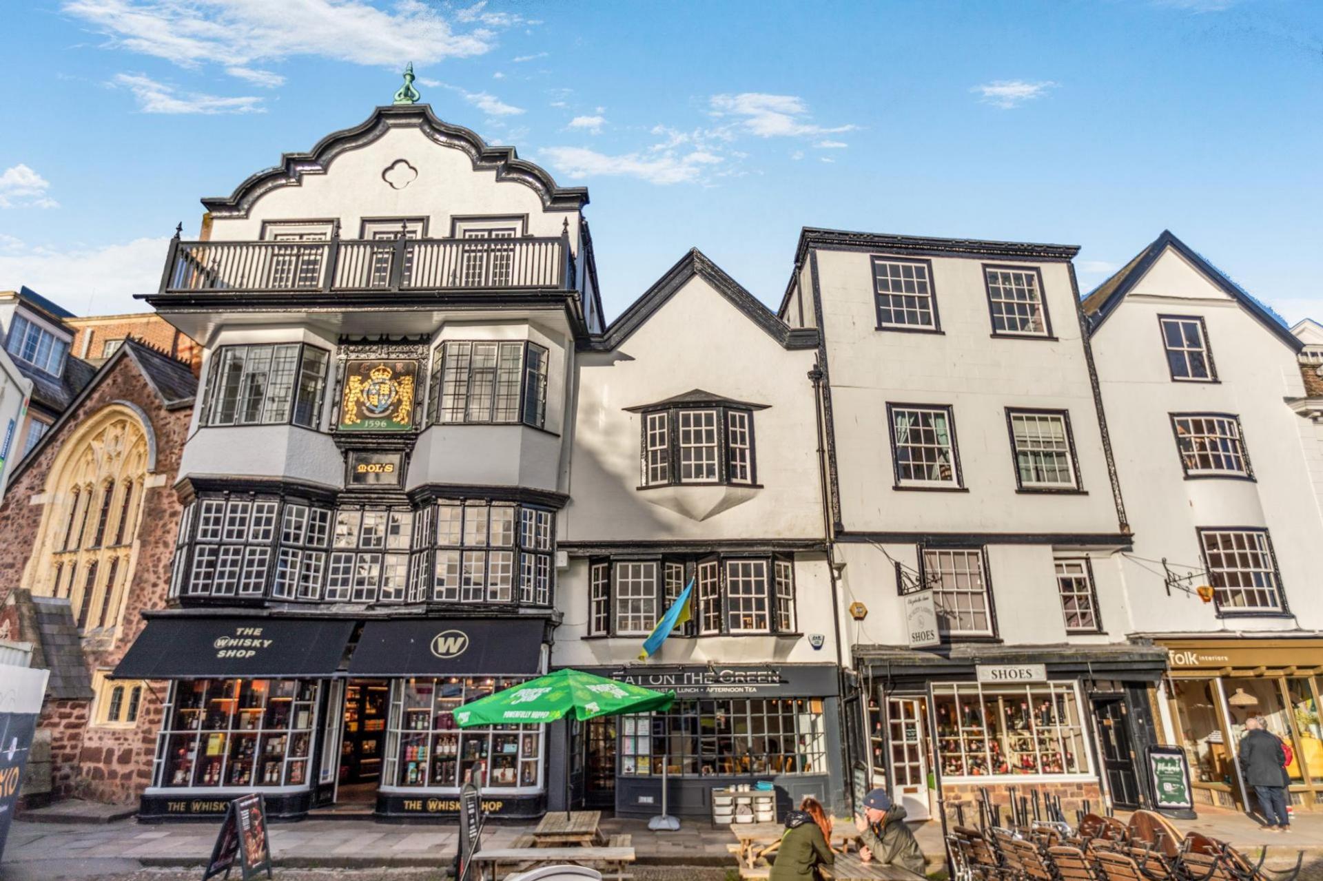 House Cathedral Close in Exeter
