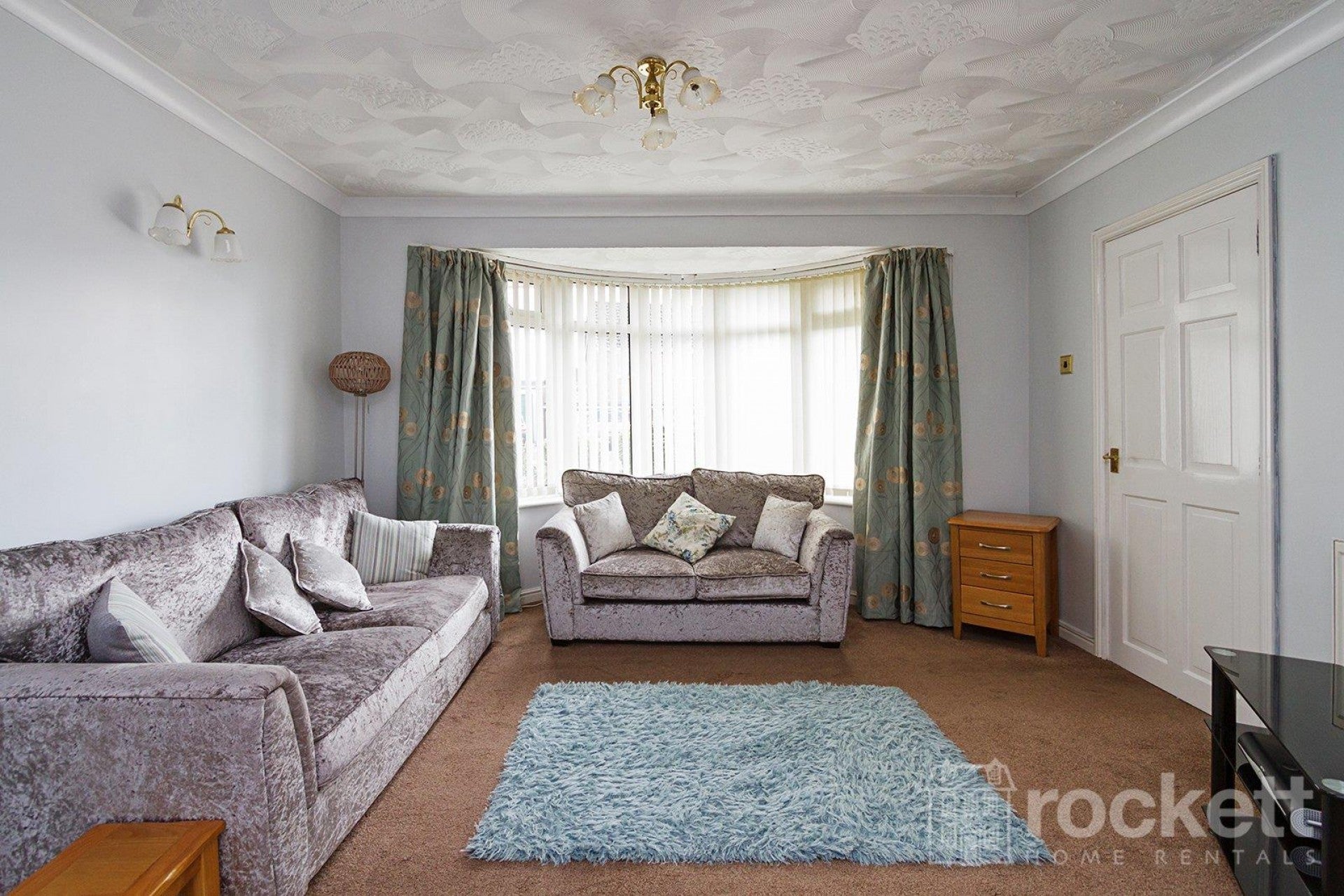House Earlsbrook Drive in Stoke-on-Trent