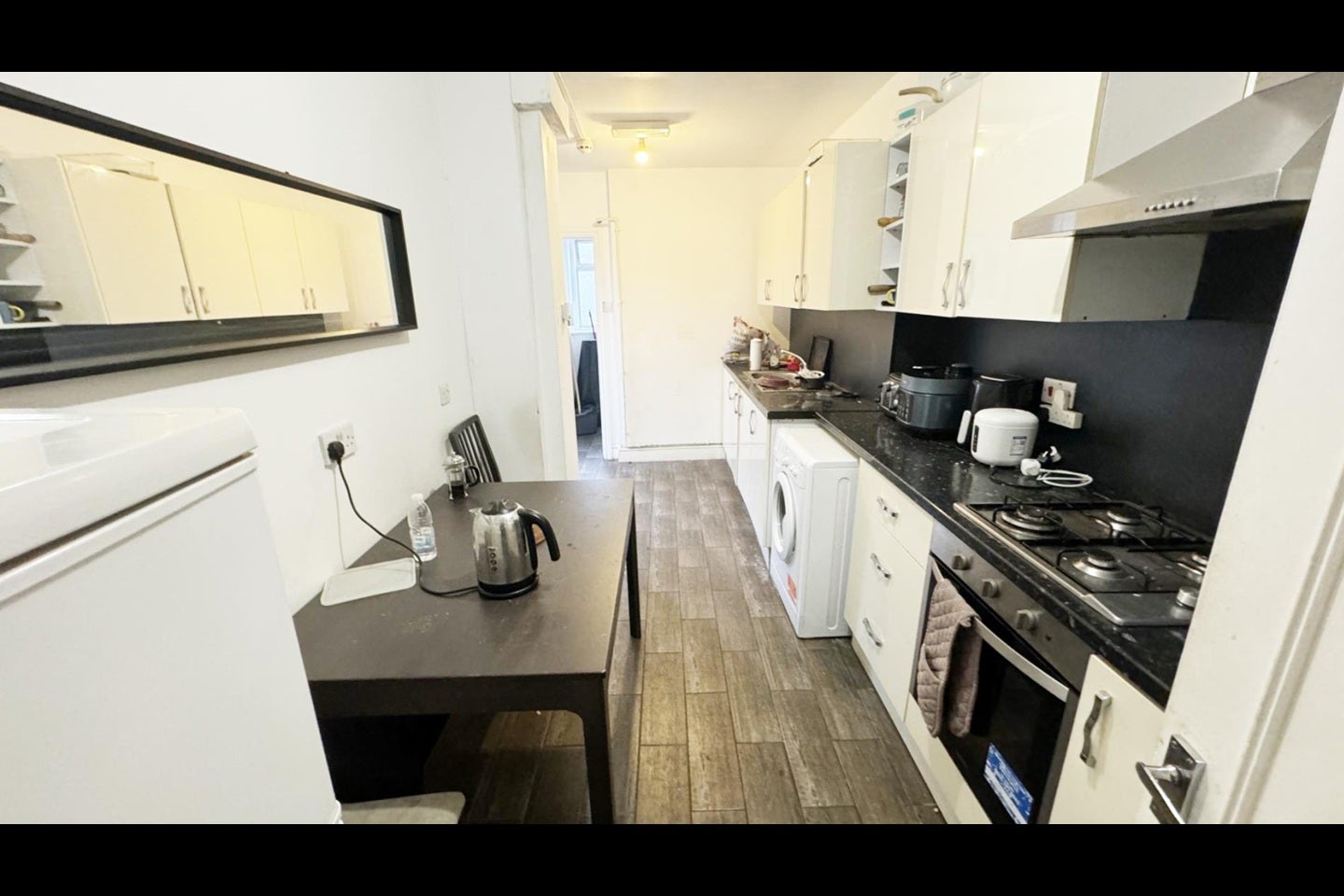 Room Westbury Avenue in Greater London
