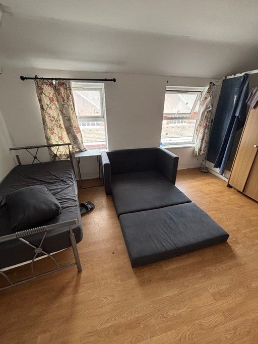 Room High Street in Greater London