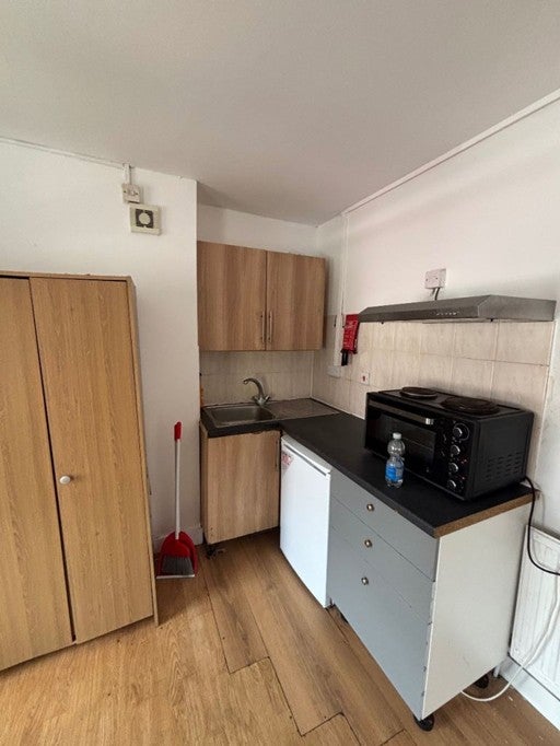 Room High Street in Greater London