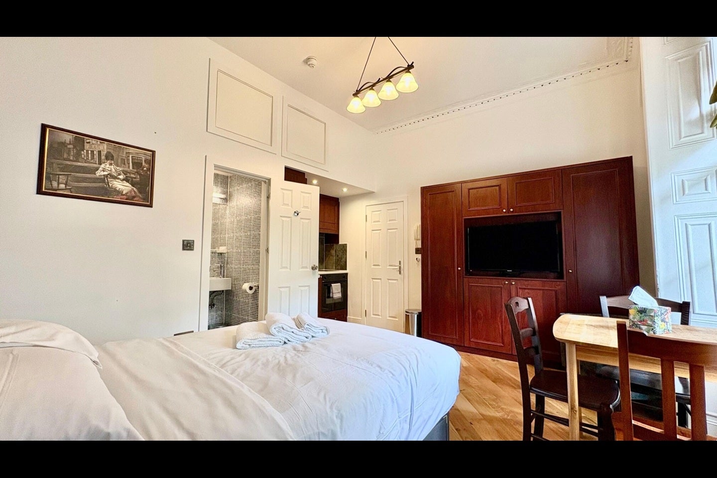 Flat Cartwright Gardens in Greater London