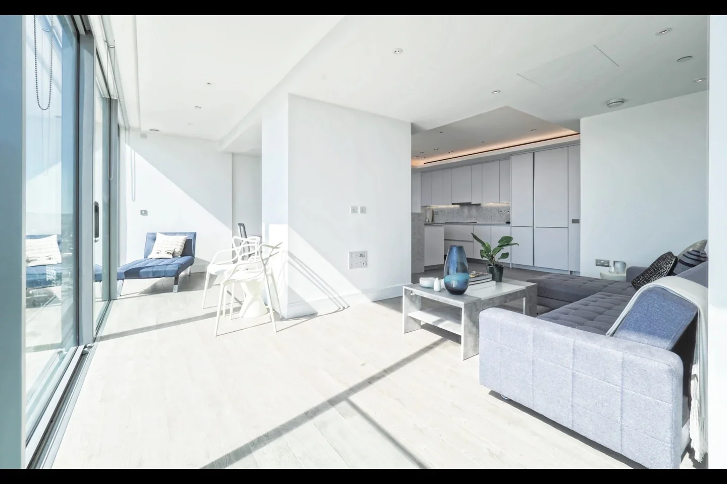 Flat Macclesfield Road in Greater London