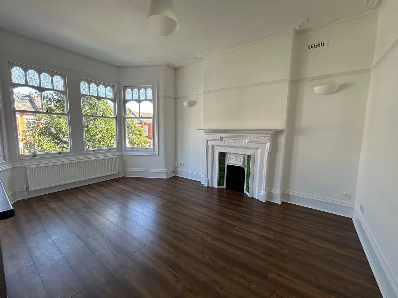 Flat Osborne Road in Greater London