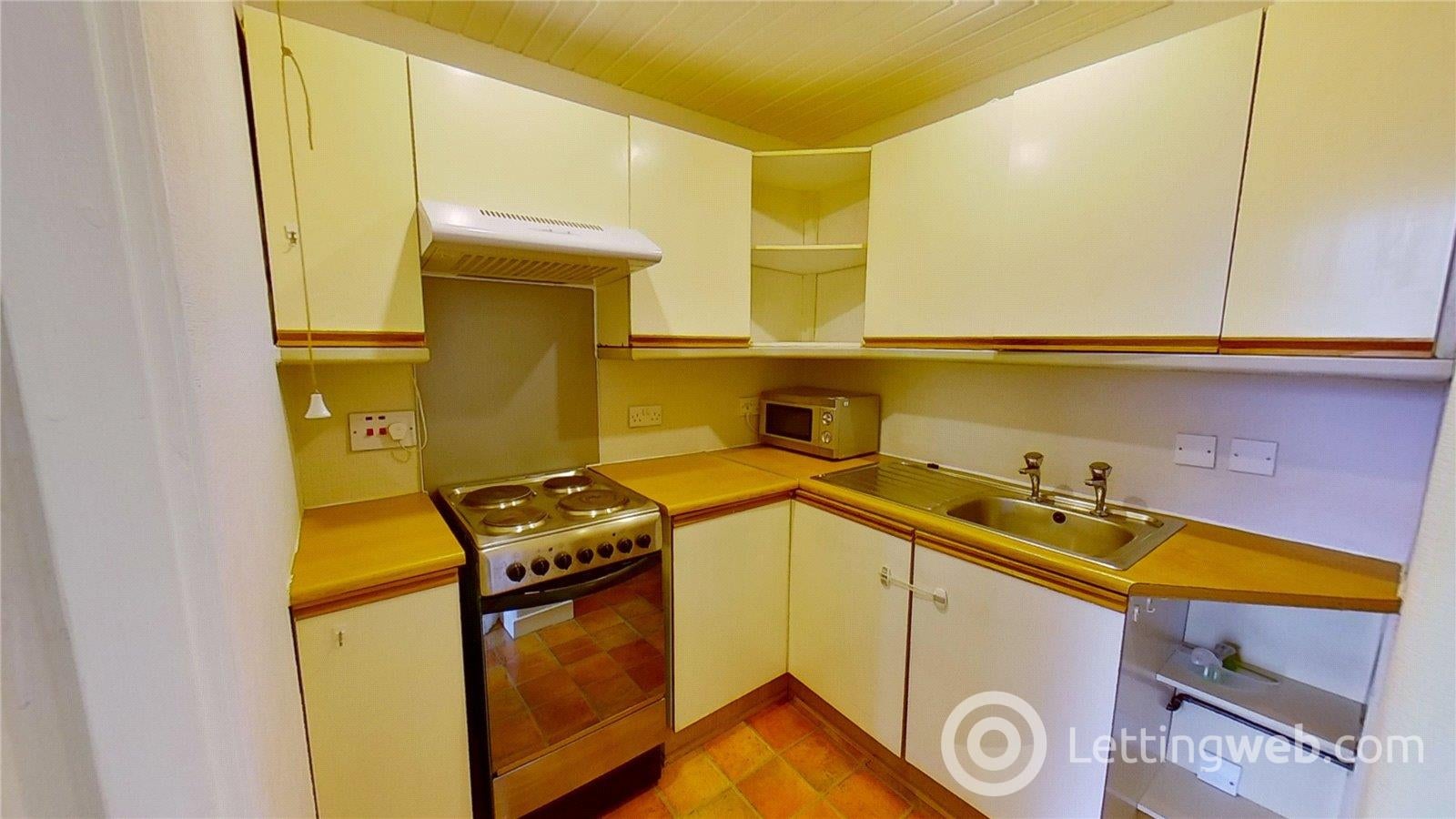 Flat Stewart Terrace in City of Edinburgh