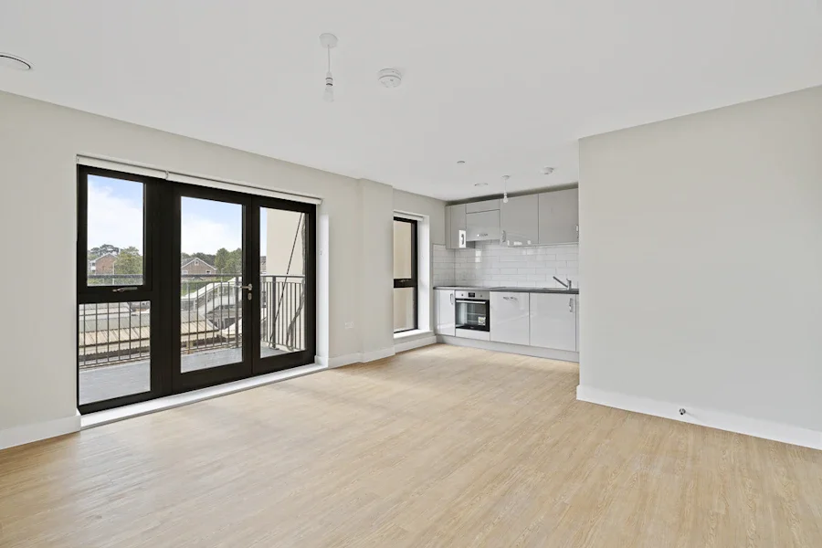 Flat Weavers Lane in Inkpen