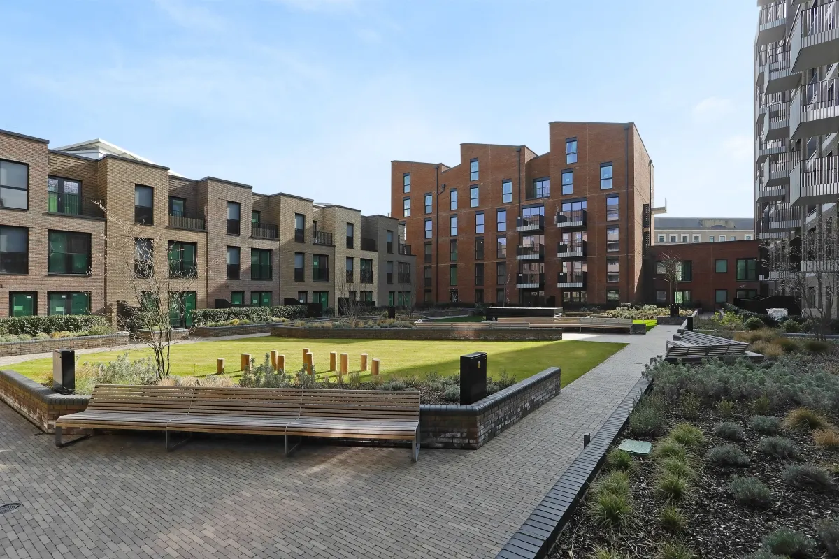 Flat Carraway Street in Reading