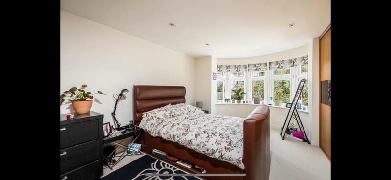 Room Churchfield Road in Poole