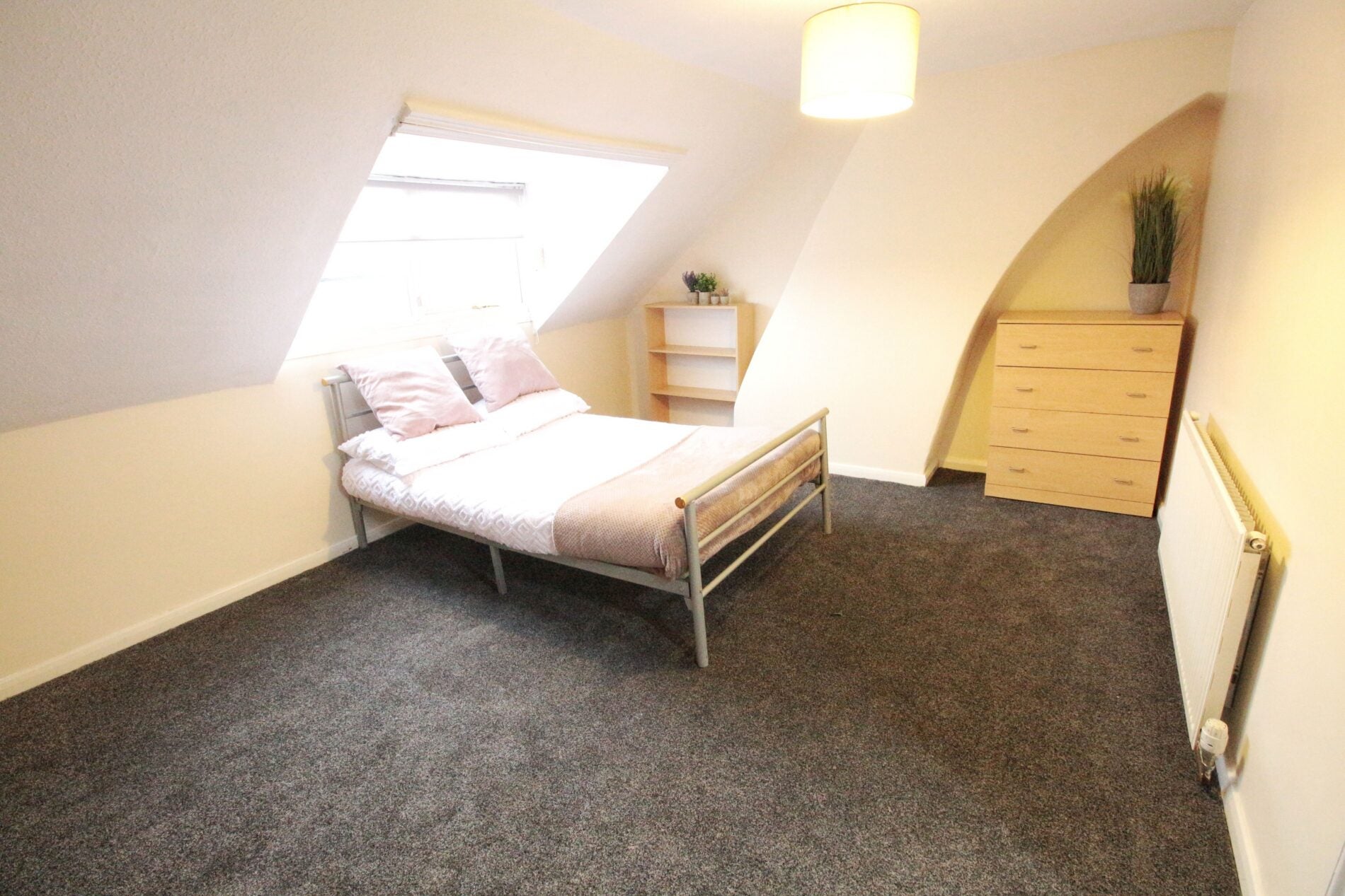 Room Nelson Street in Lincoln