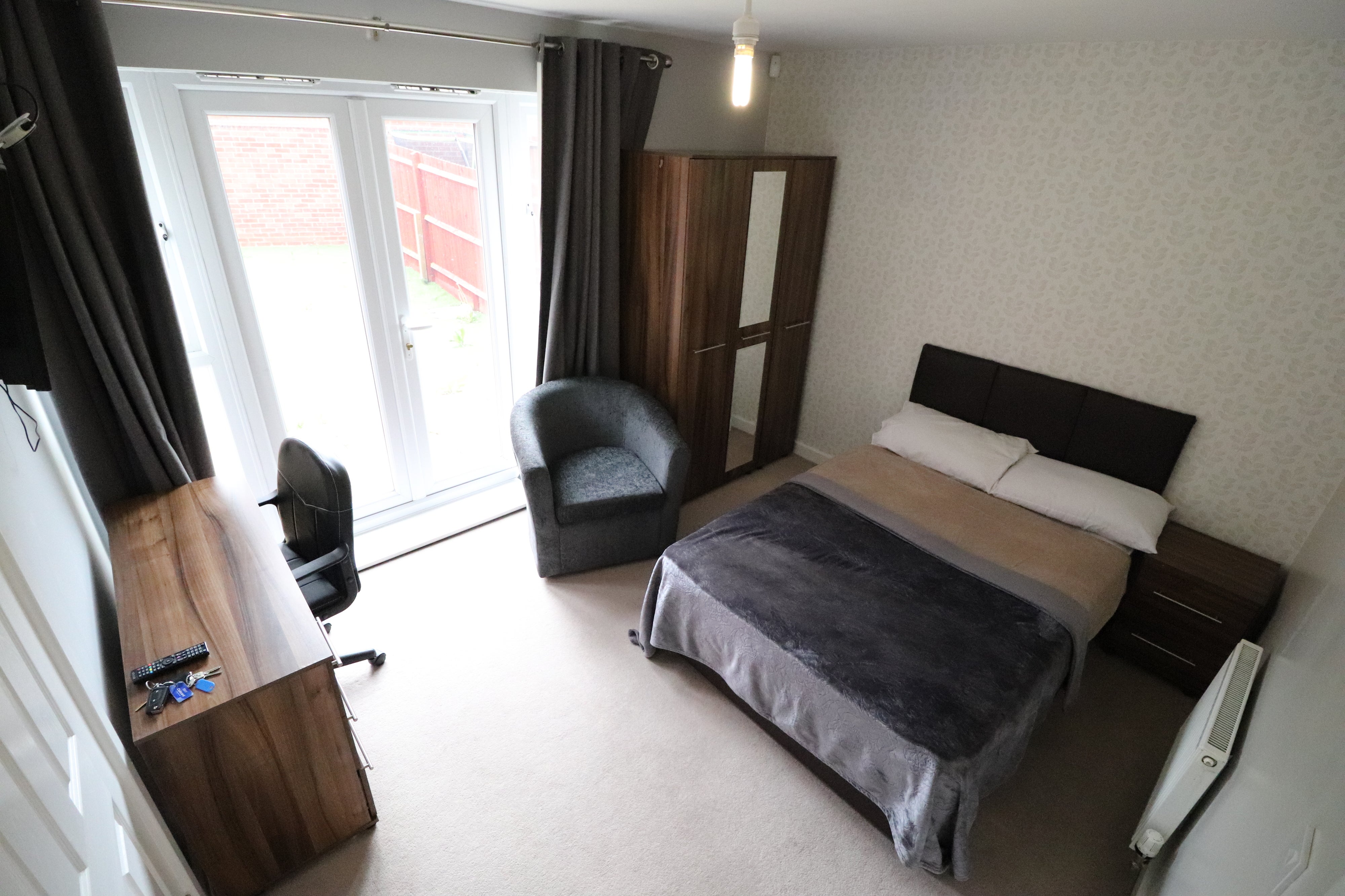 Room Horace Close in Shortstown