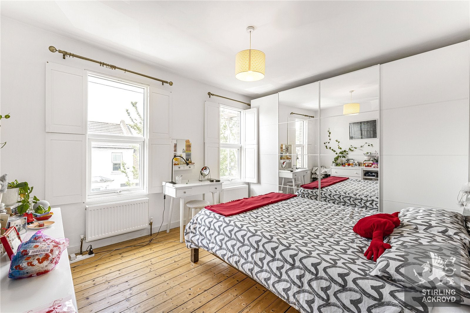House Bushberry Road in Greater London
