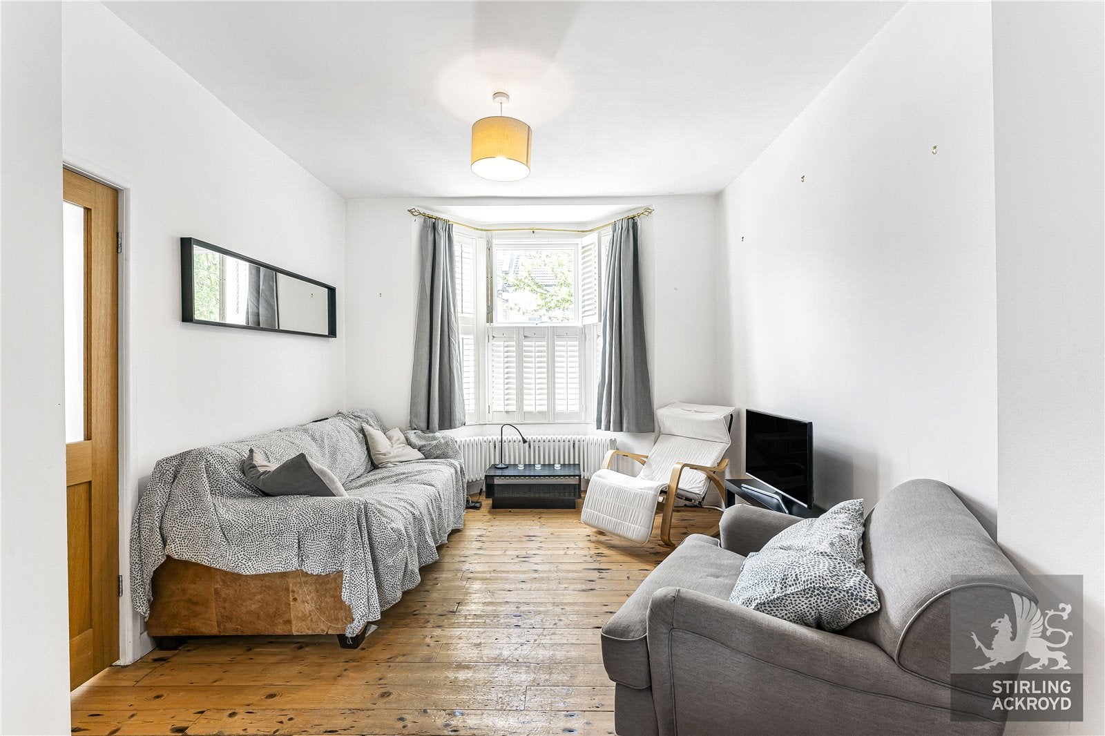 House Bushberry Road in Greater London