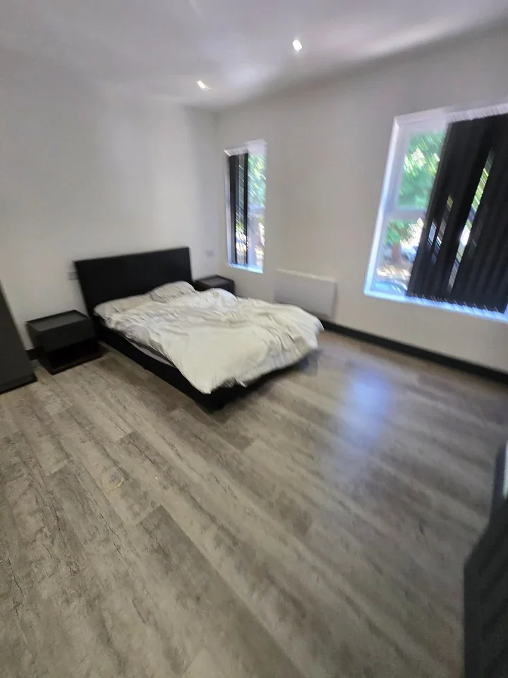 Flat Colham Avenue in Greater London