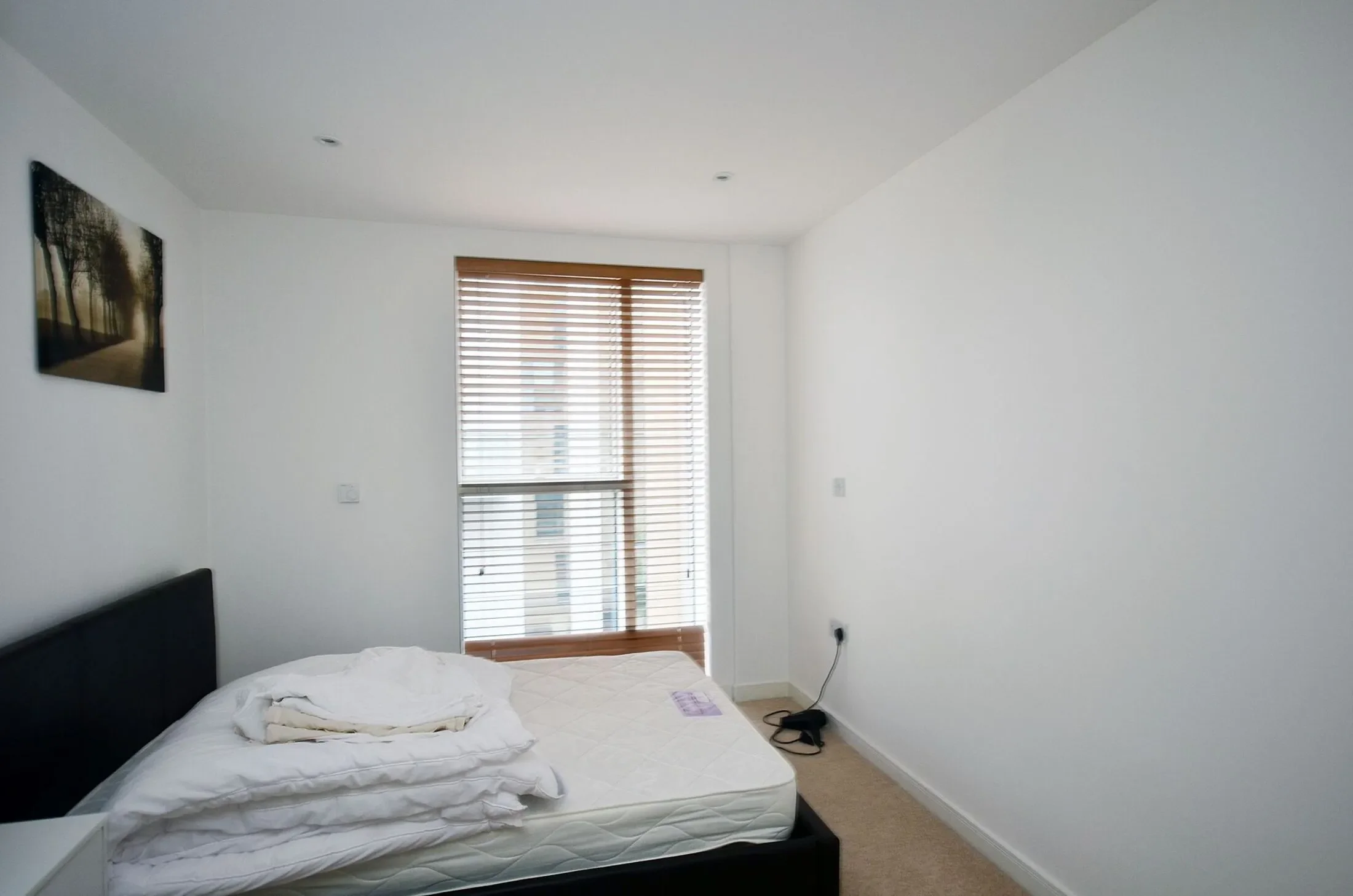Flat Morris Place in Greater London