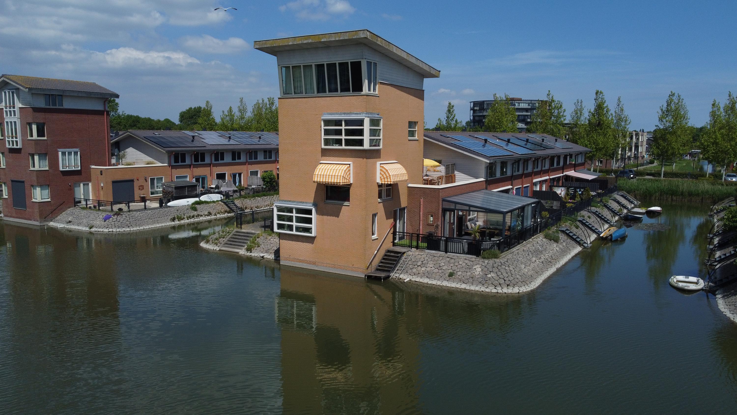 Tussenwoning te koop: Steigerdijk 121, Heerhugowaard
