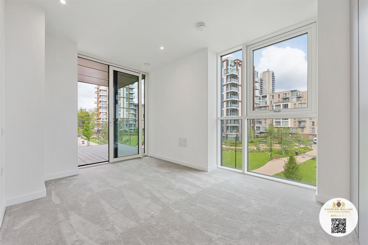 Flat Scrimgoeur Place in Greater London