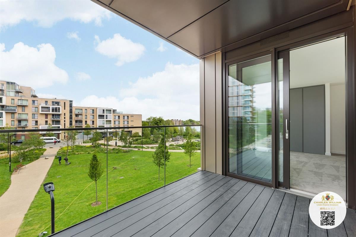 Flat Scrimgoeur Place in Greater London