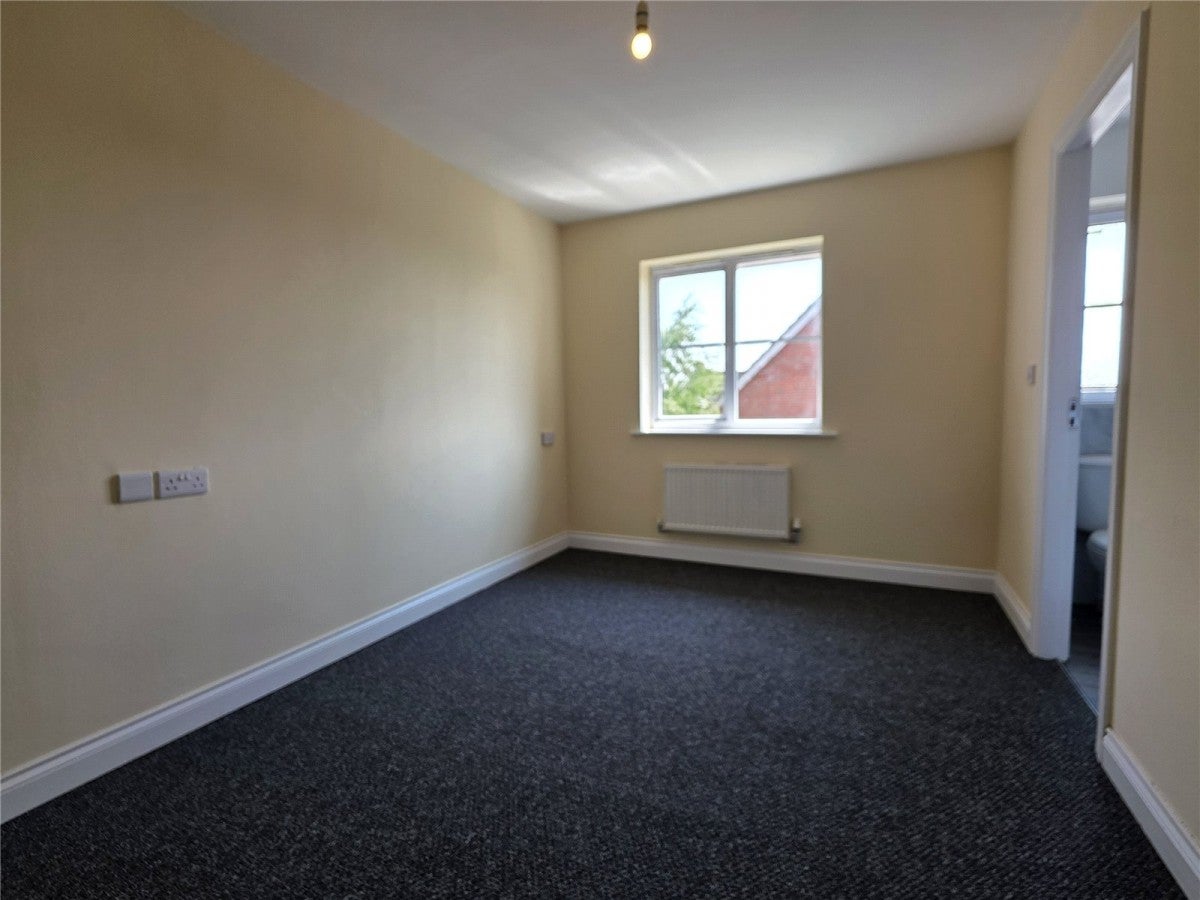 House Mardling Avenue in Nottingham