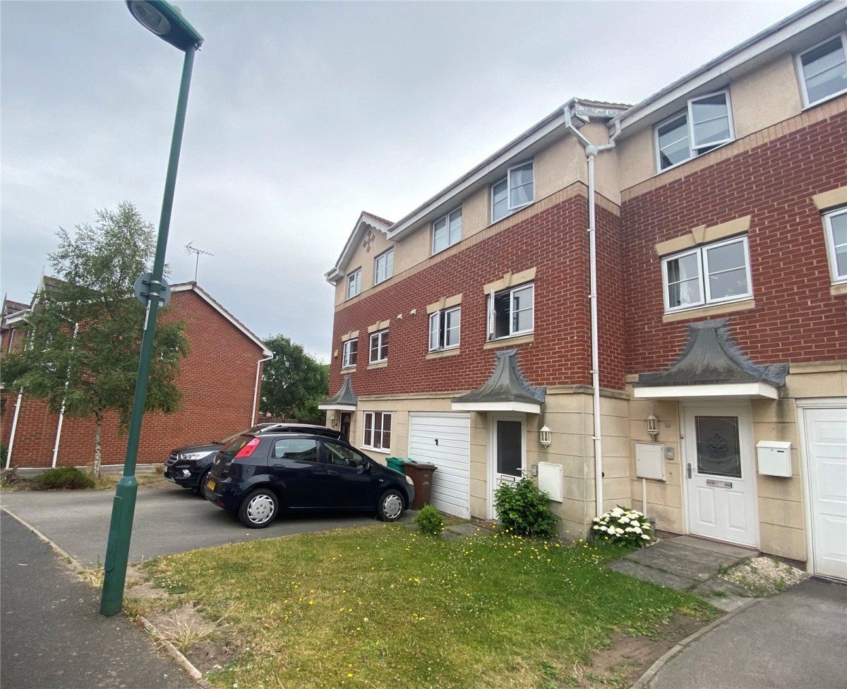 House Mardling Avenue in Nottingham