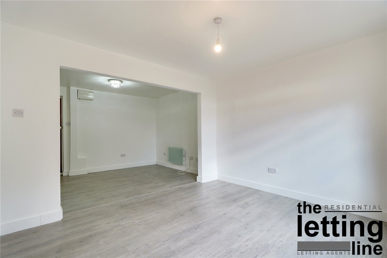 Flat Cavell Drive in Greater London