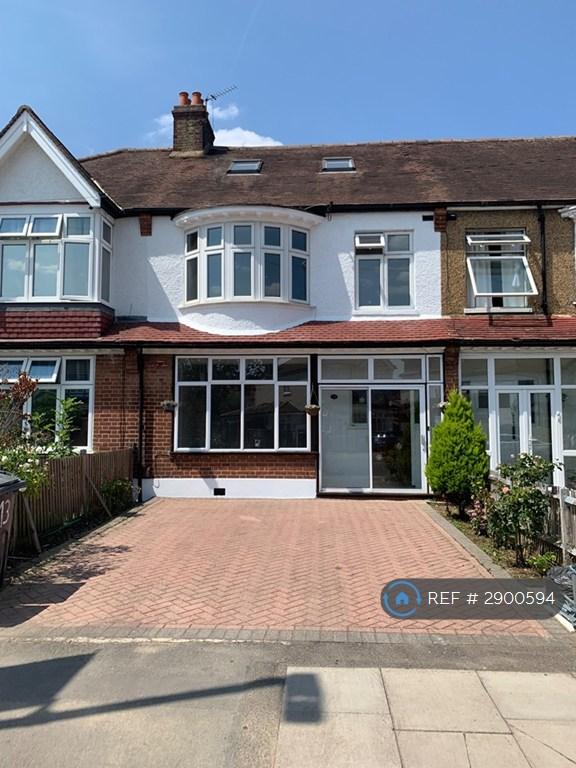 House Links Avenue in Greater London