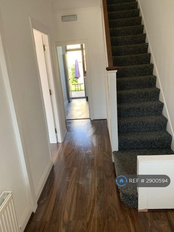 House Links Avenue in Greater London