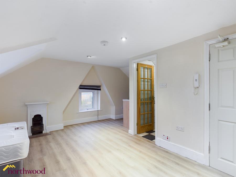 Flat St Leonard's Close in Cherwell District
