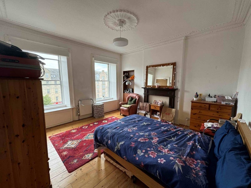 Room St Patrick Square in City of Edinburgh