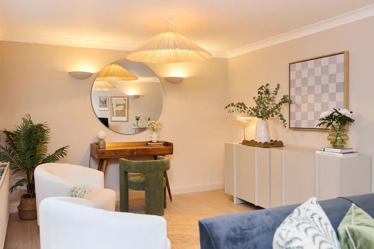 Flat Macroom Road in City of Westminster
