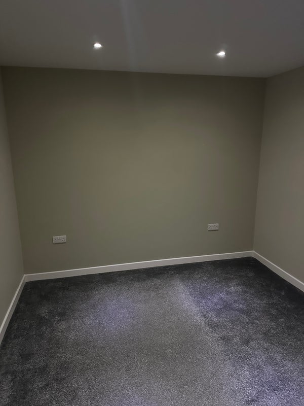 Room Captain Webb Drive in Dawley