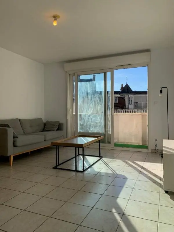 Flat Rue Léon Dessales in Périgueux