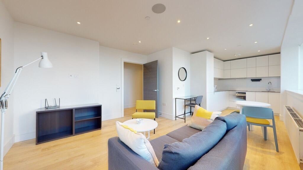 Flat Humphry Repton Lane in Greater London