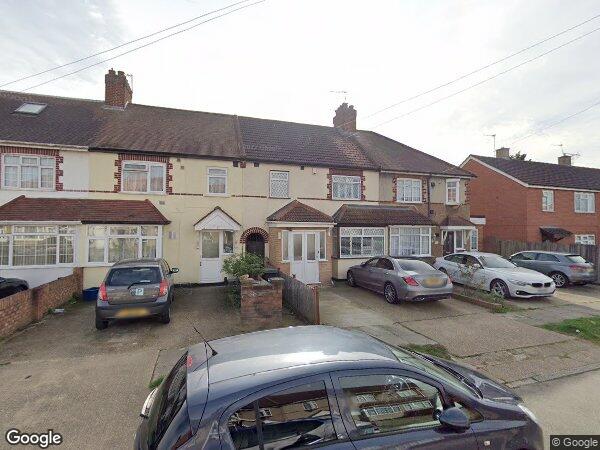 Flat Lela Avenue in Greater London