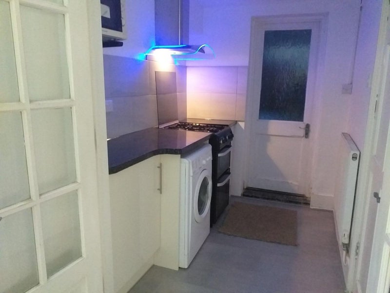 Room Foulser Road in Greater London