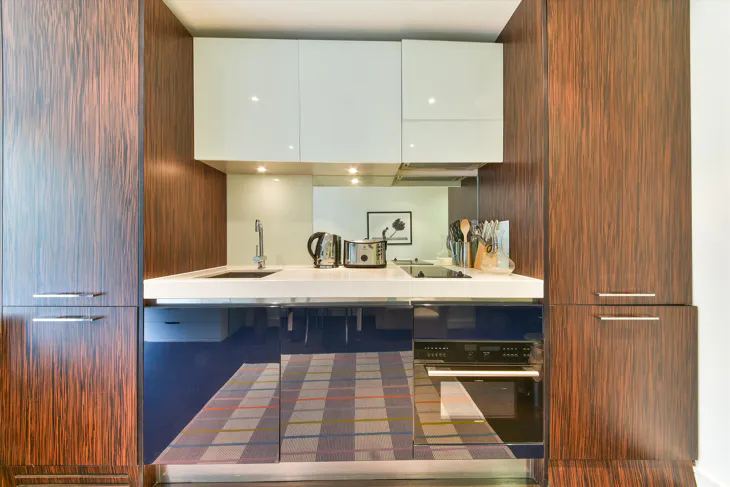 Flat Gatliff Road in City of Westminster