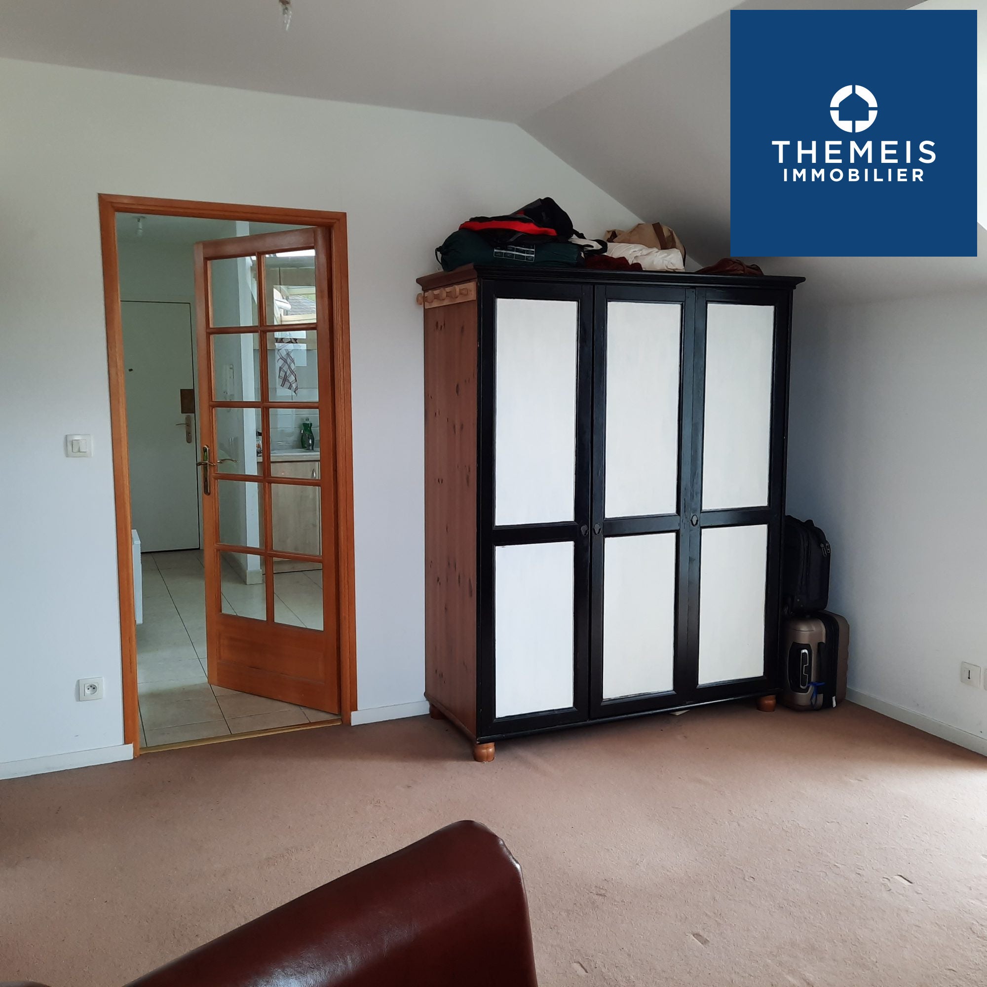 Flat Rue Robert Schuman in Rambouillet