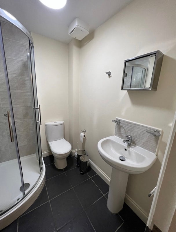 Room Bond Street in Bristol