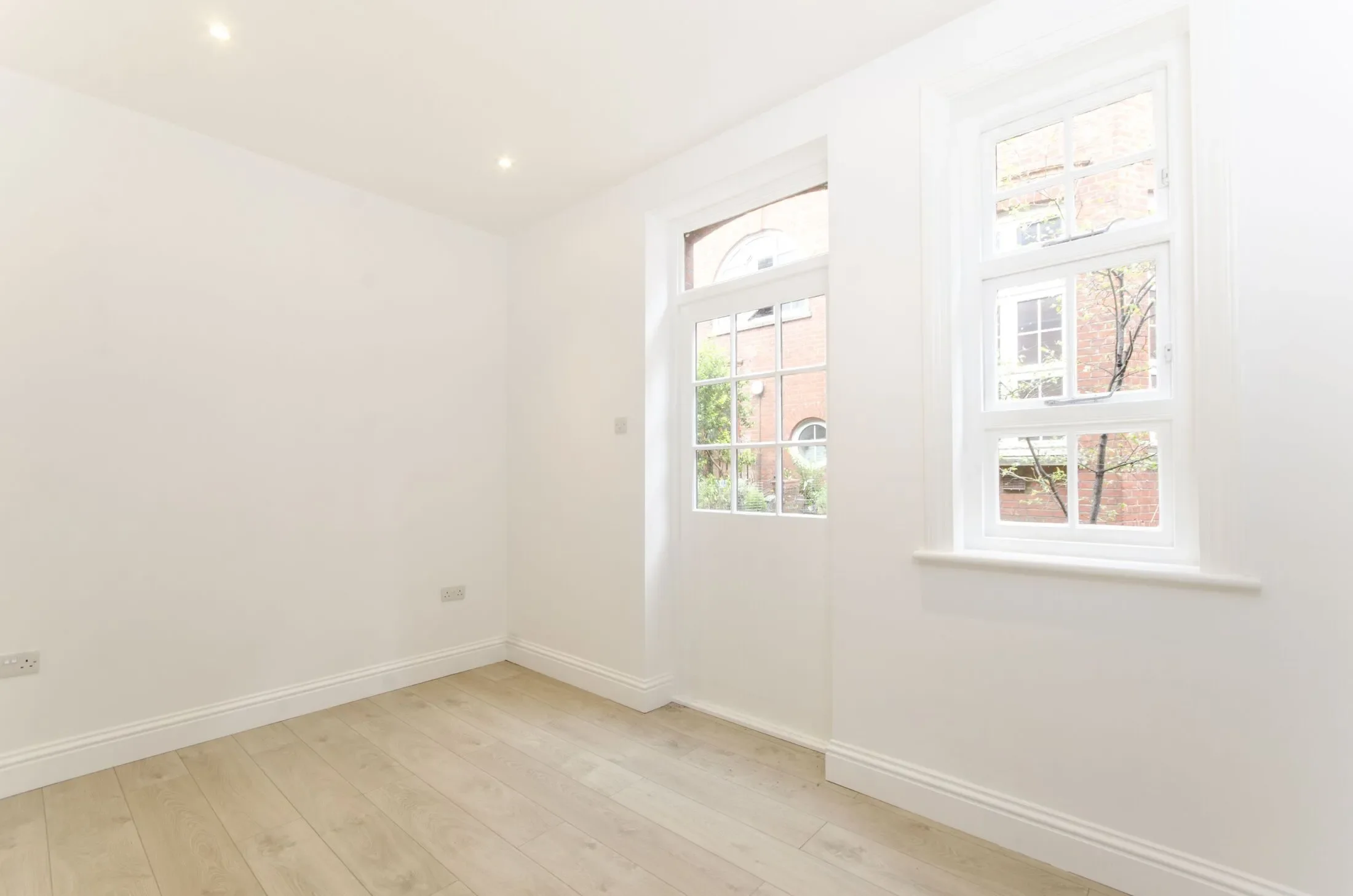 Flat Beccles Street in Greater London