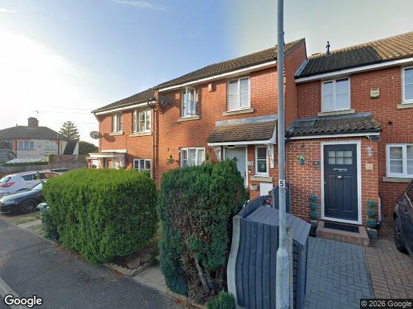 Flat Hawkins Drive in South Ockendon
