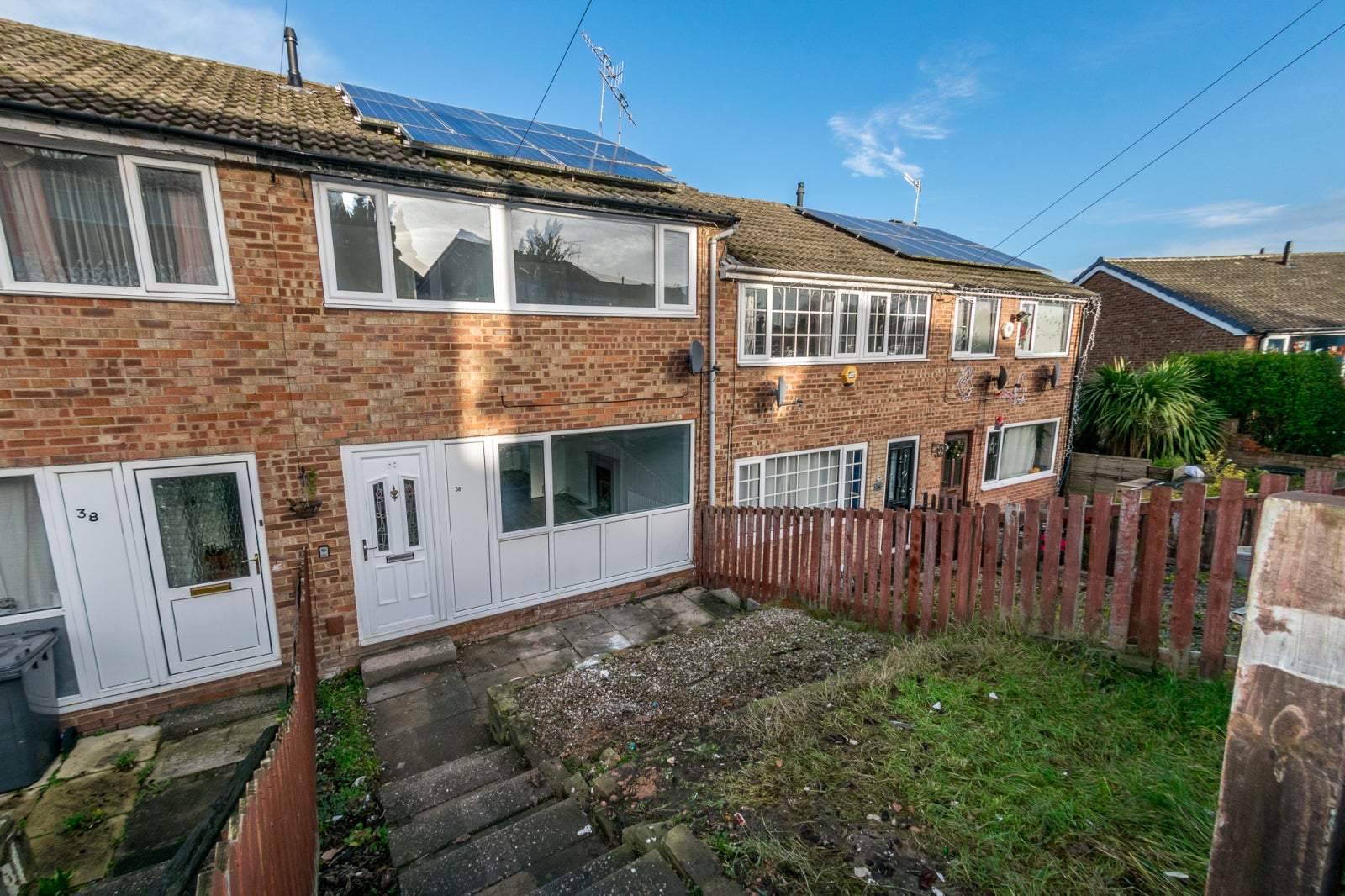 Flat Broad Lane Close in Leeds