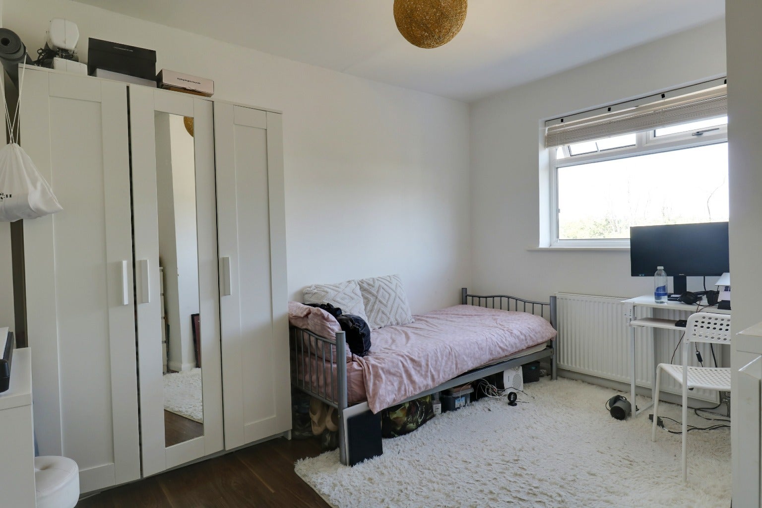 House Alverstone Gardens in Greater London