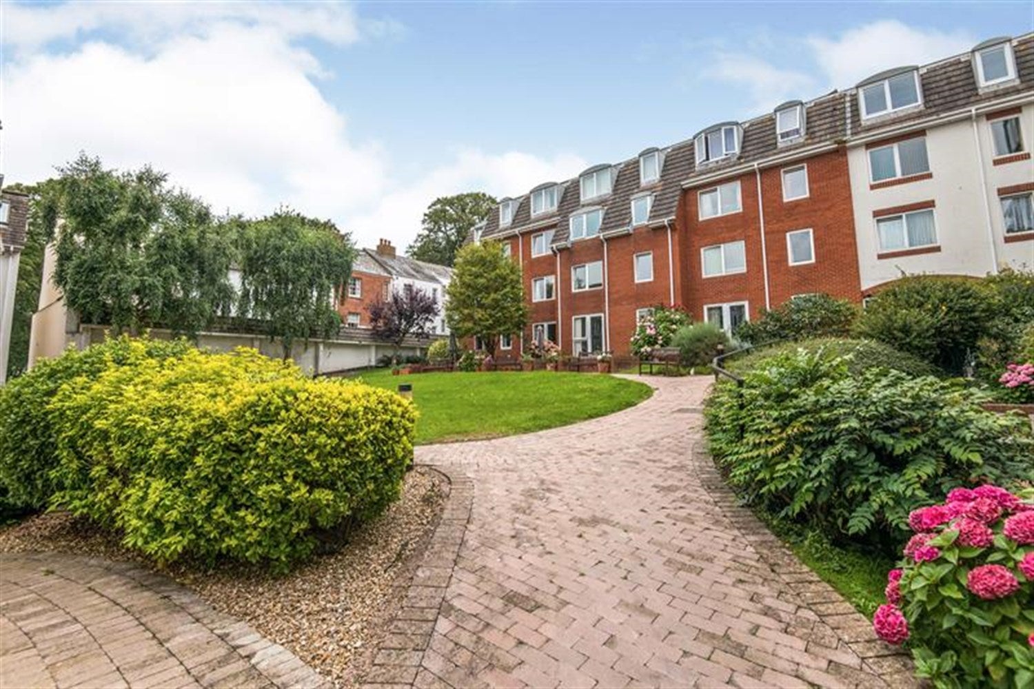 Flat Okehampton Street in Exeter