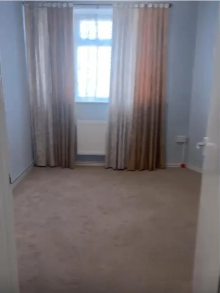 Room Bradfield Drive in Greater London