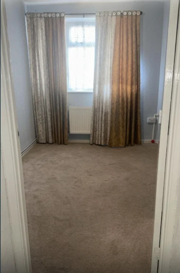 Room Bradfield Drive in Greater London